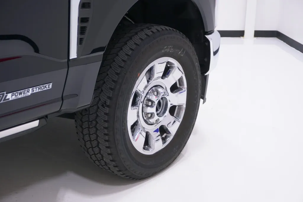 2025 Ford Super Duty F-250 SRW LARIAT