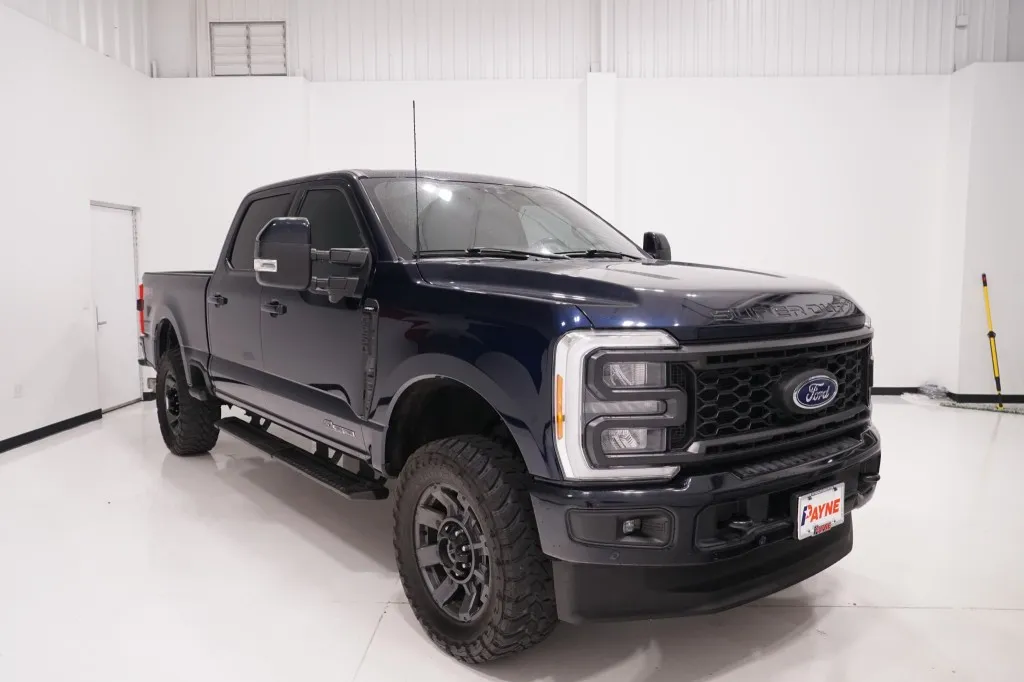 2023 Ford Super Duty F-250 SRW LARIAT