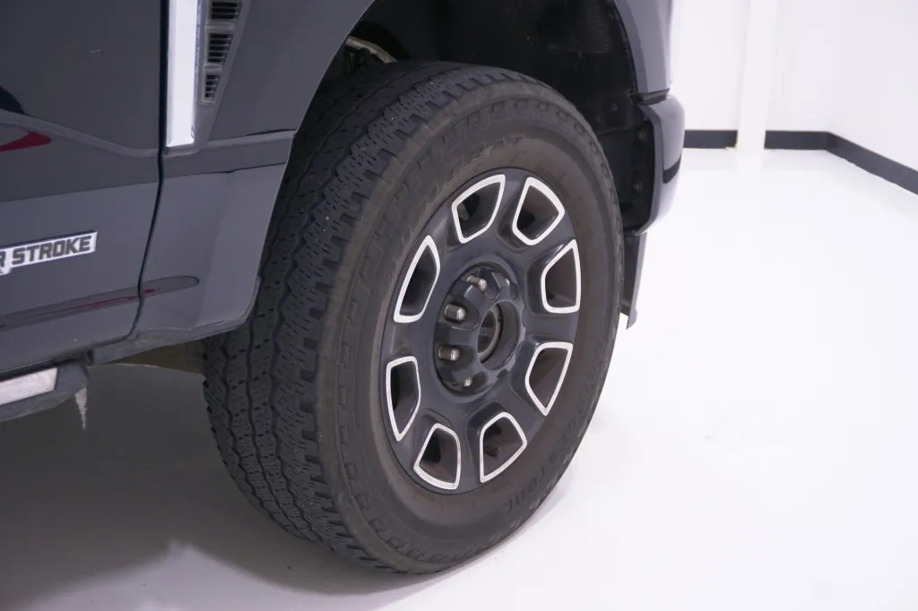 2024 Ford Super Duty F-250 SRW Platinum