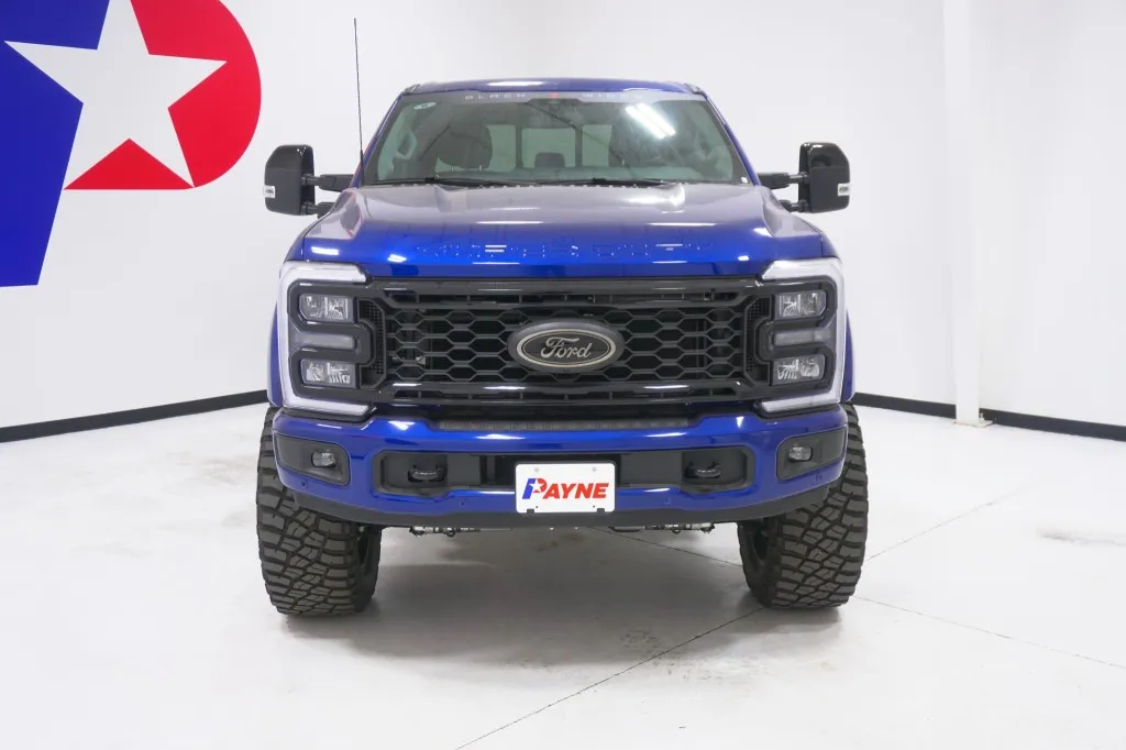 2026 Ford Super Duty F-250 SRW Black Widow