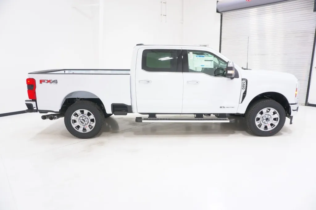 2026 Ford Super Duty F-250 SRW LARIAT