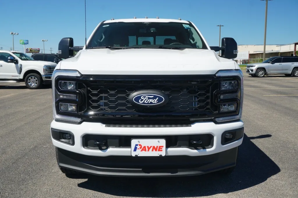 2027 Ford Super Duty F-350 SRW XL
