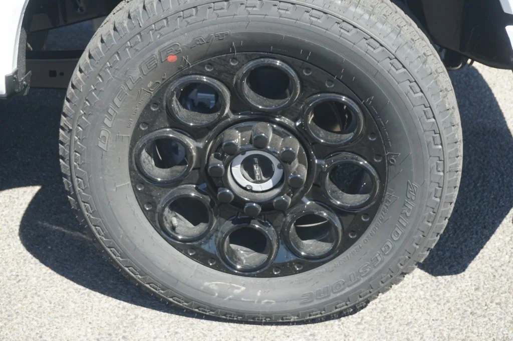 2027 Ford Super Duty F-350 SRW XL