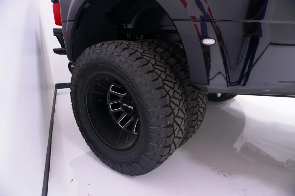 2026 Ford Super Duty F-350 DRW Platinum