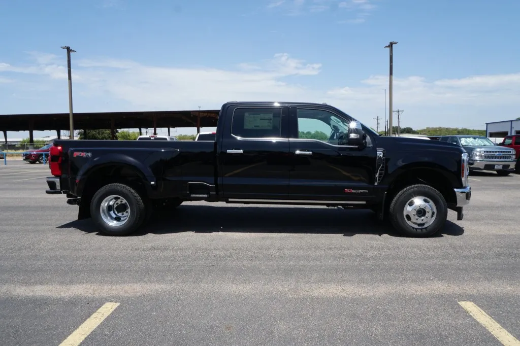 2026 Ford Super Duty F-350 DRW XL