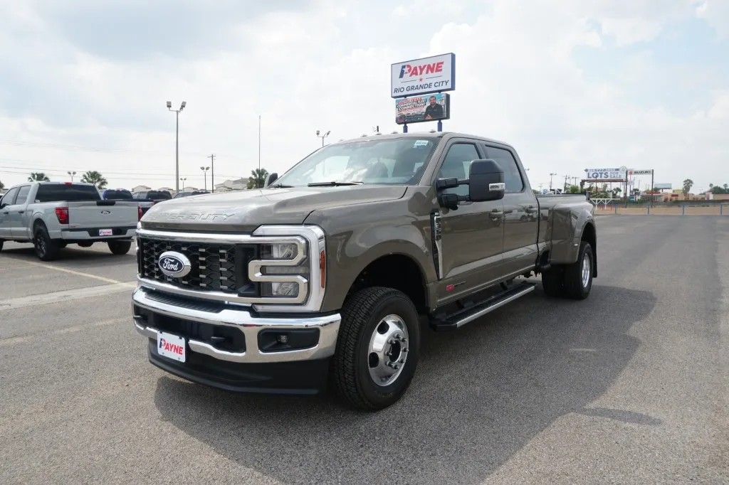 2027 Ford Super Duty F-350 DRW XL