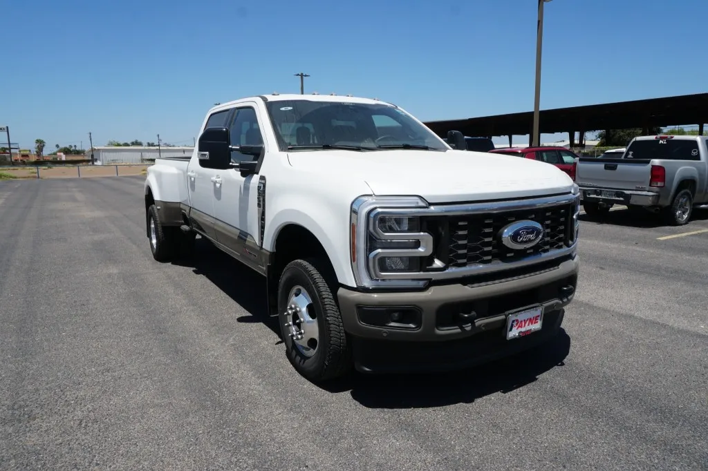 2026 Ford Super Duty F-350 DRW King Ranch