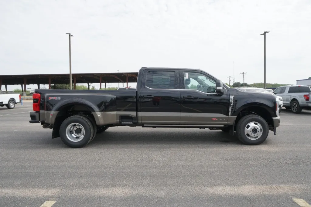 2026 Ford Super Duty F-350 DRW XL