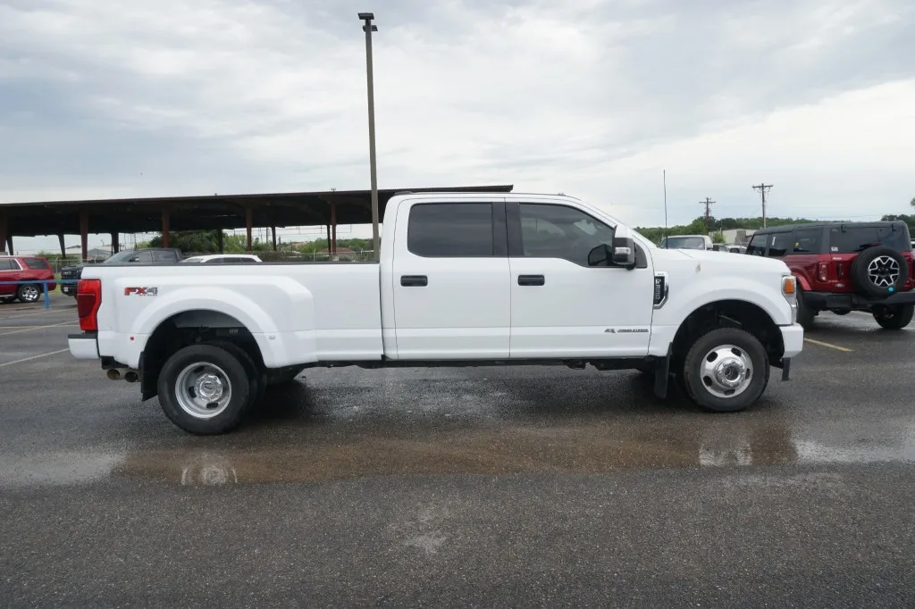 2022 Ford Super Duty F-350 DRW XLT