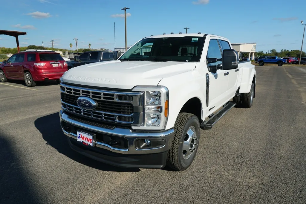 2026 Ford Super Duty F-350 DRW XL