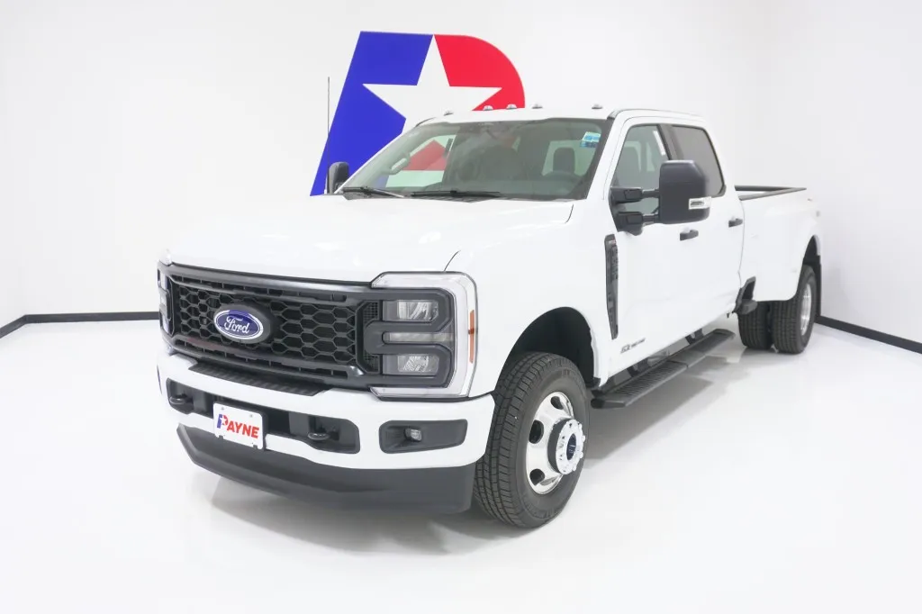 2026 Ford Super Duty F-350 DRW XL