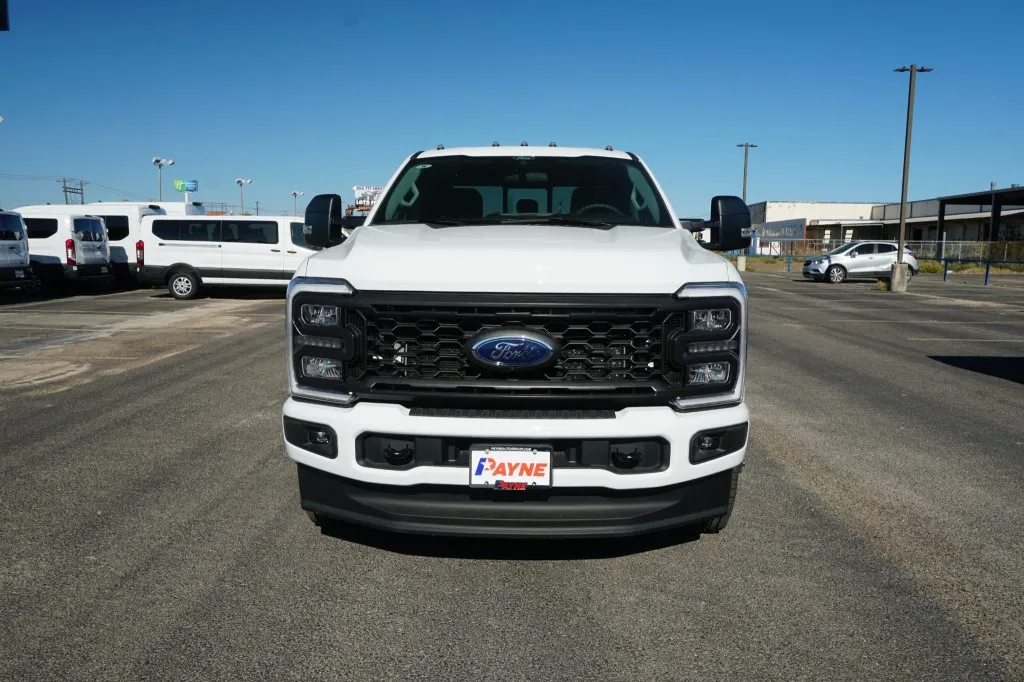 2026 Ford Super Duty F-350 DRW XL