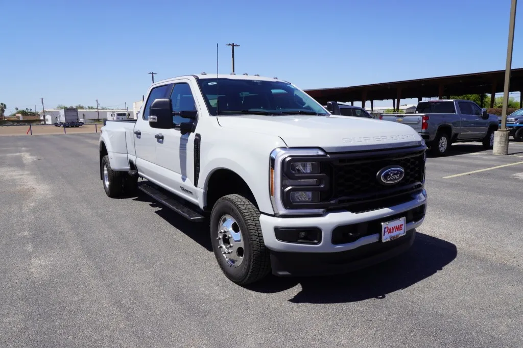 2026 Ford Super Duty F-350 DRW XL