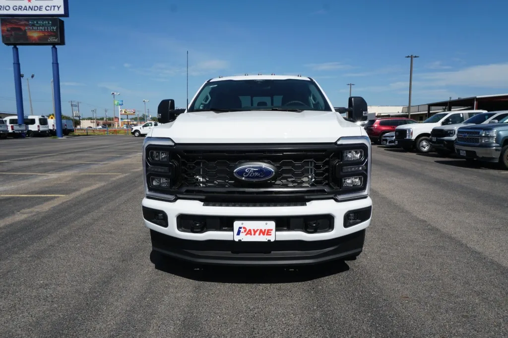 2026 Ford Super Duty F-350 DRW XL