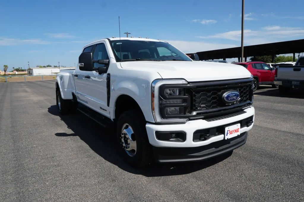 2026 Ford Super Duty F-350 DRW XL
