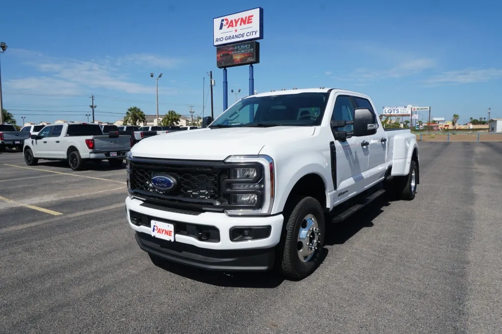 2026 Ford Super Duty F-350 DRW XL