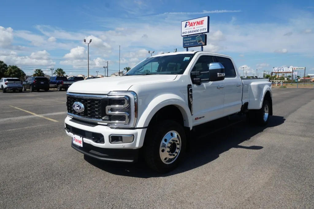 2027 Ford Super Duty F-450 DRW XL