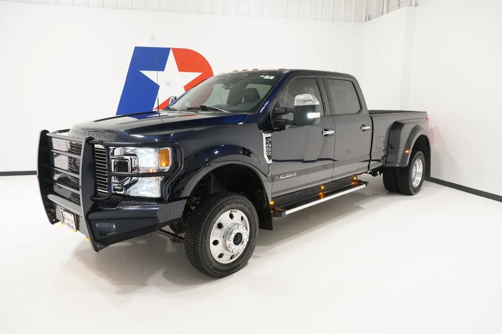 2022 Ford Super Duty F-450 DRW Limited