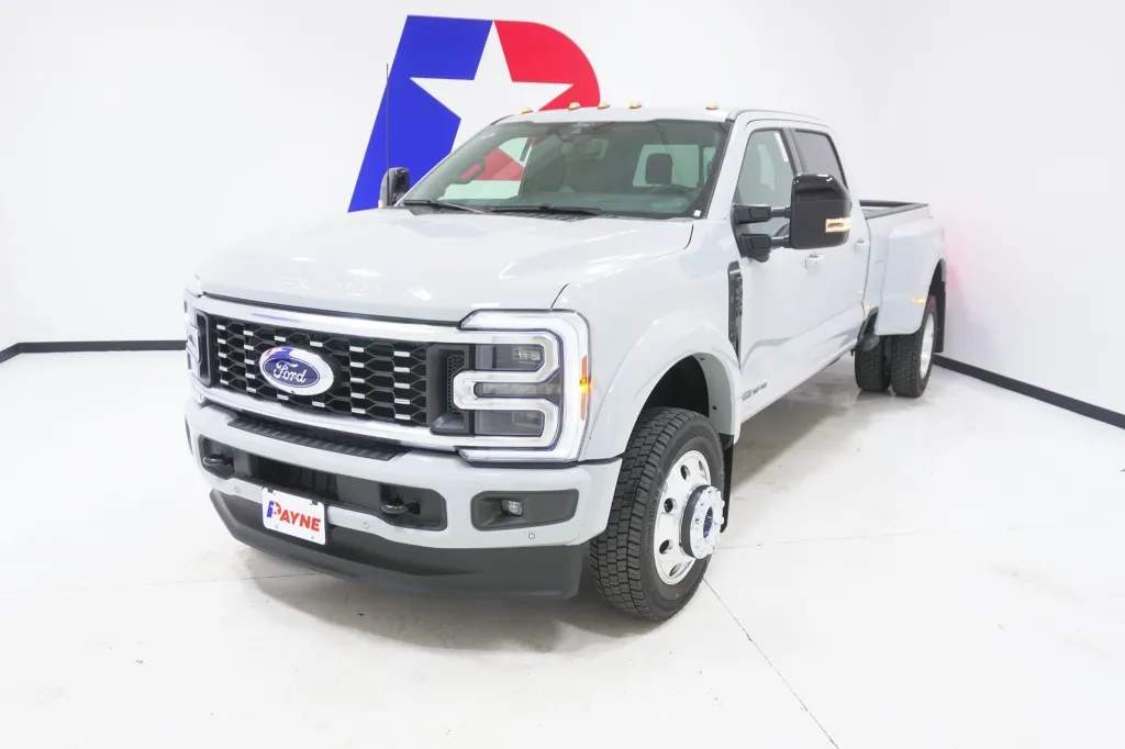 2026 Ford Super Duty F-450 DRW Platinum