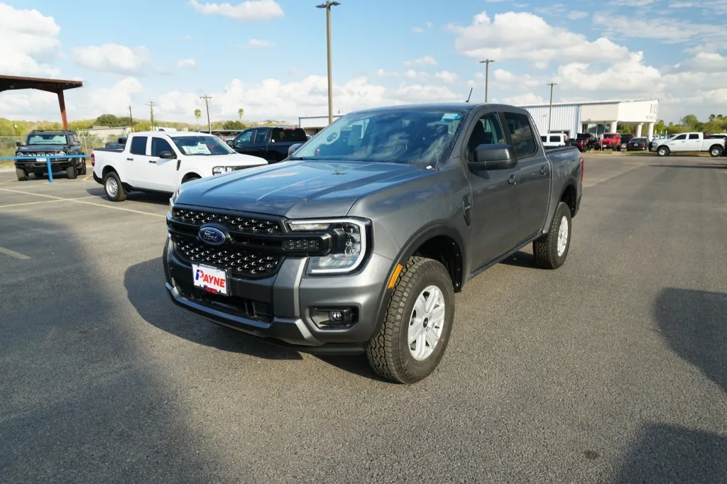 2025 Ford Ranger XL's photo