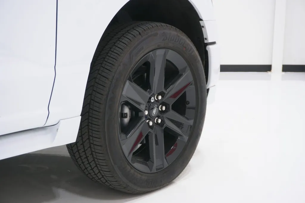 2026 Ford F-150 Lobo