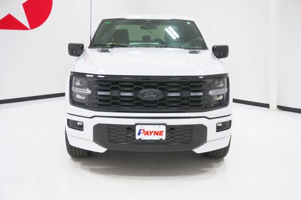 2026 Ford F-150 Lobo