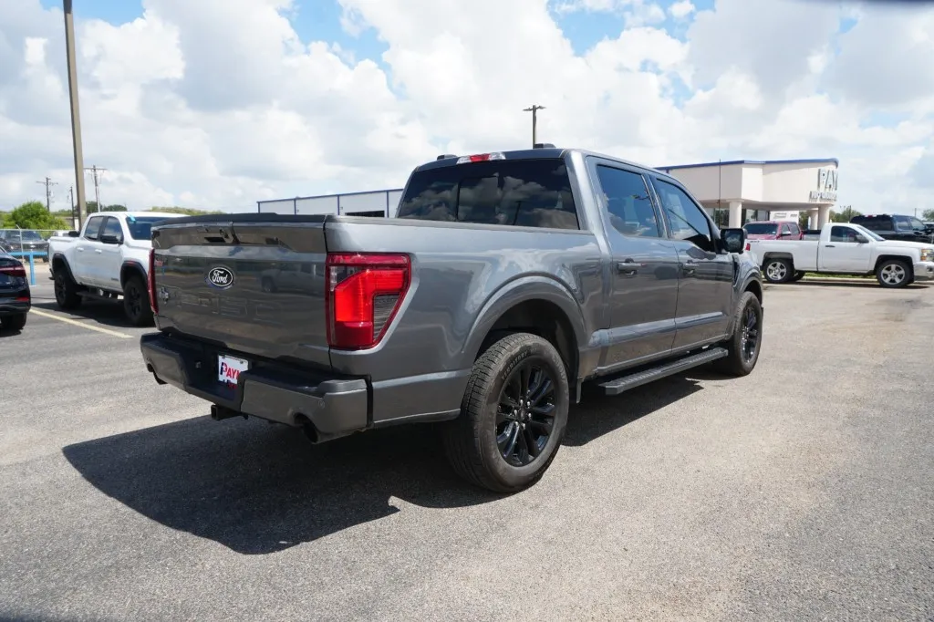2026 Ford F-150 XLT 2026 Ford F-150 XLT