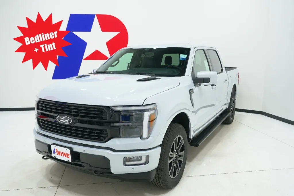 2025 Ford F-150 Platinum's photo