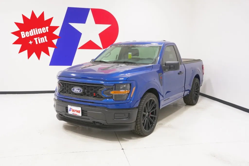 2025 Ford F-150 XL's photo