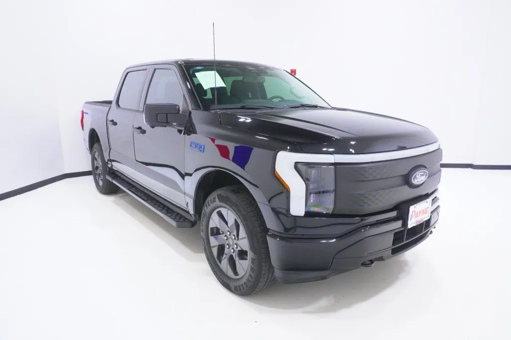 2024 Ford F-150 Lightning XLT