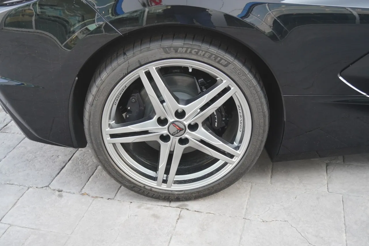 2027 Chevrolet Corvette 1LT