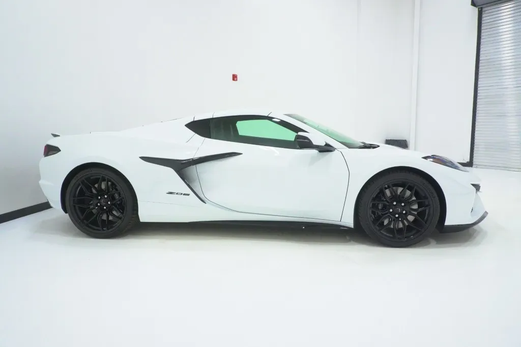 2026 Chevrolet Corvette 1LZ