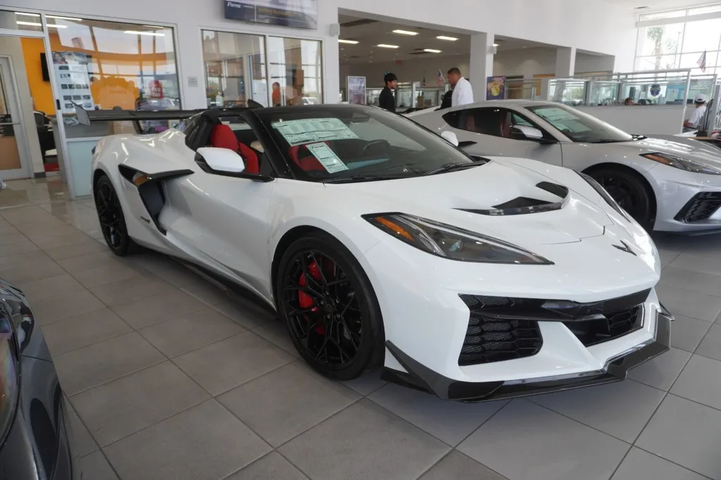 2027 Chevrolet Corvette 3LZ