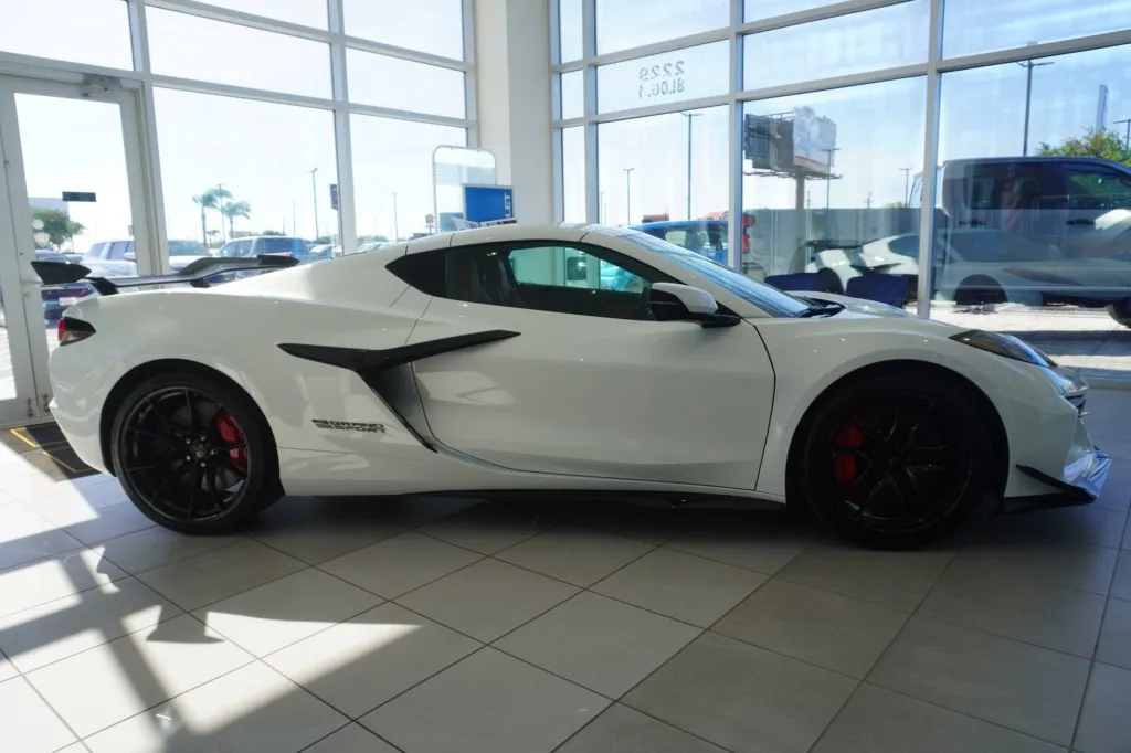 2027 Chevrolet Corvette 3LT