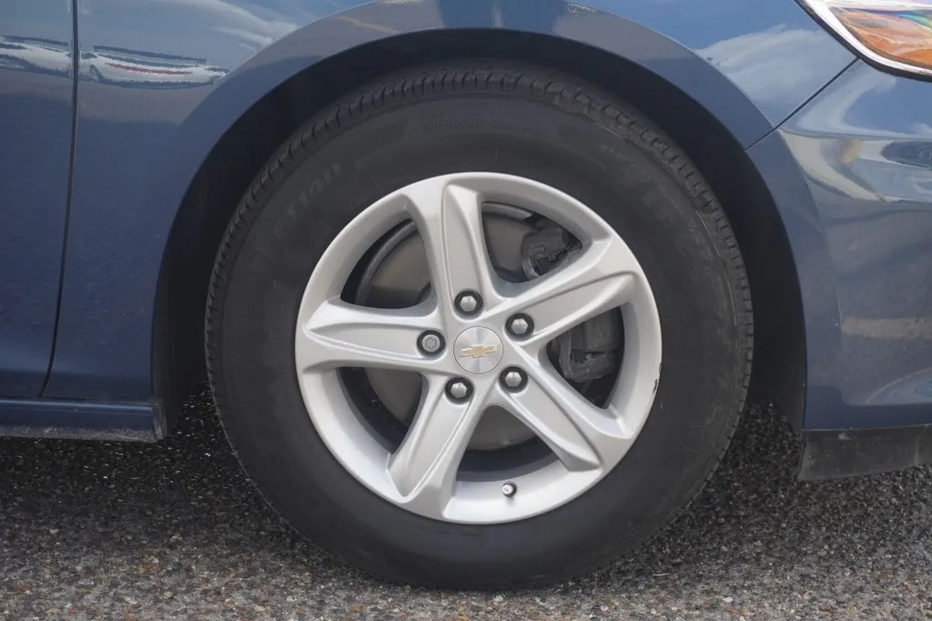2025 Chevrolet Malibu LS