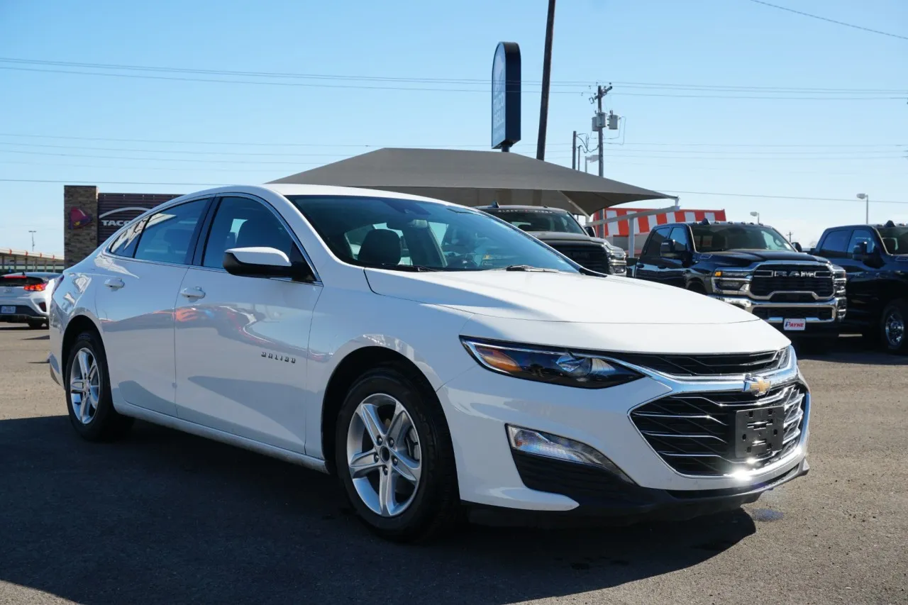 2024 Chevrolet Malibu LT