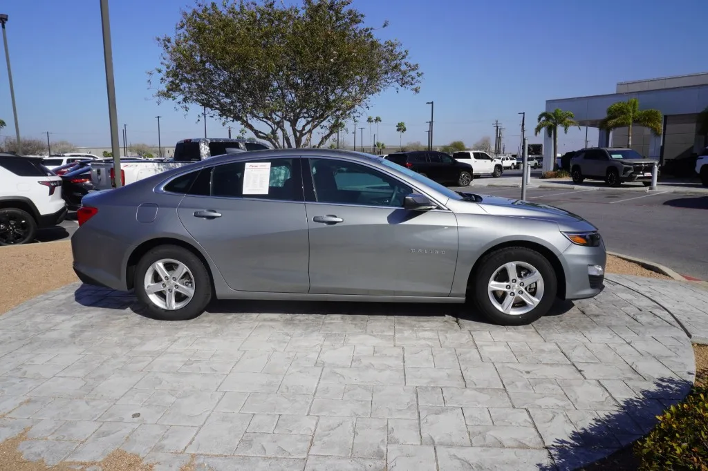 2024 Chevrolet Malibu LT
