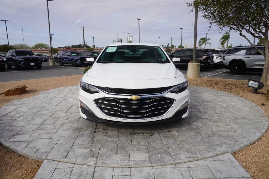 2024 Chevrolet Malibu LT