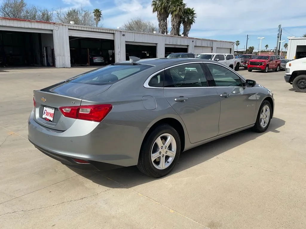 2024 Chevrolet Malibu LT
