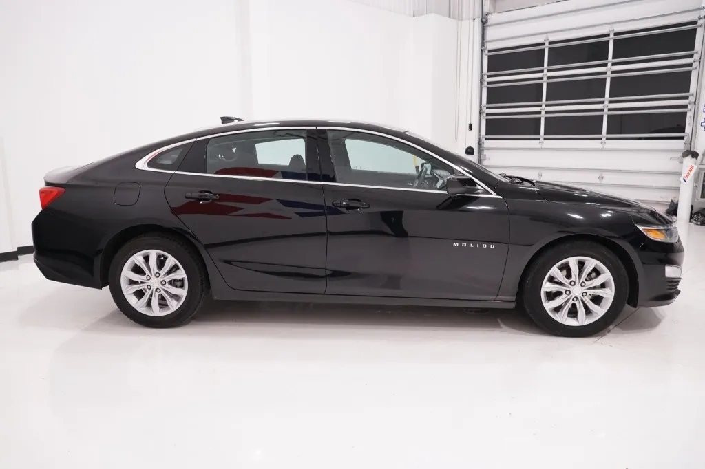 2025 Chevrolet Malibu LT