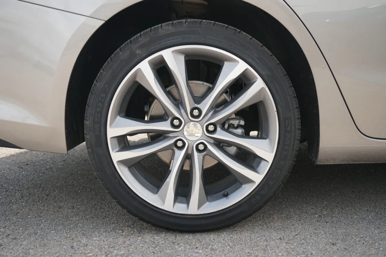 2024 Chevrolet Malibu LT