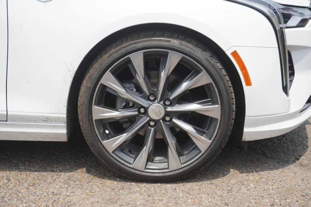 2023 Cadillac CT4 Luxury