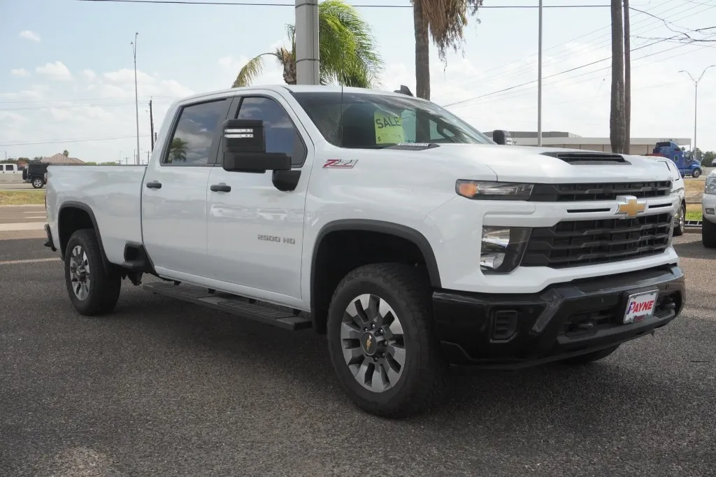 2026 Chevrolet Silverado 2500HD Custom