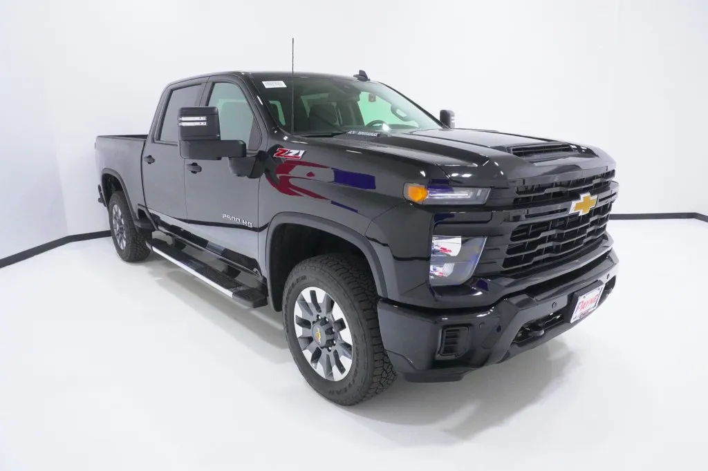 2026 Chevrolet Silverado 2500HD Custom