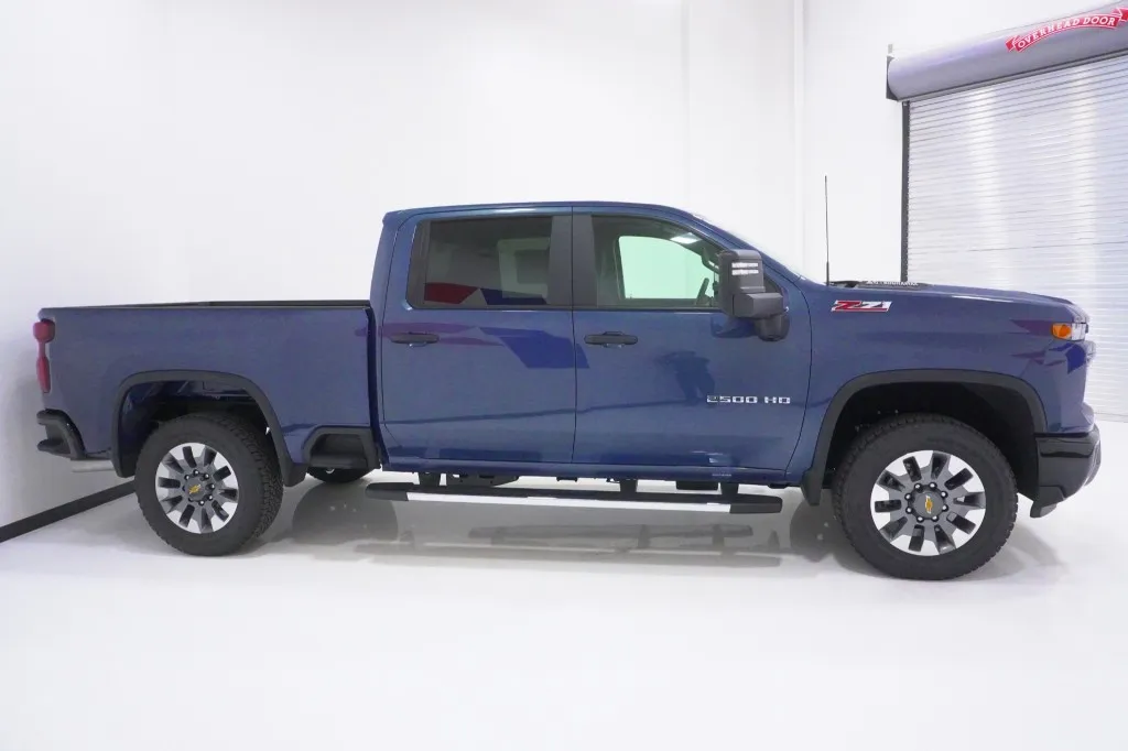 2026 Chevrolet Silverado 2500HD Custom