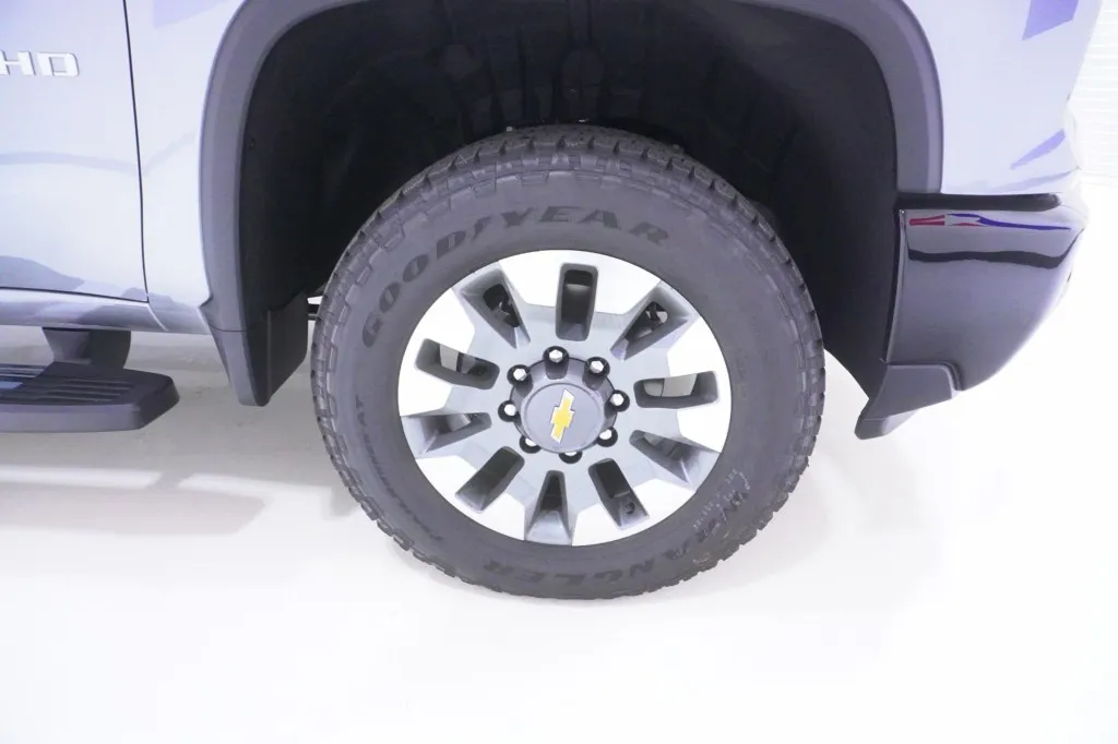 2026 Chevrolet Silverado 2500HD Custom