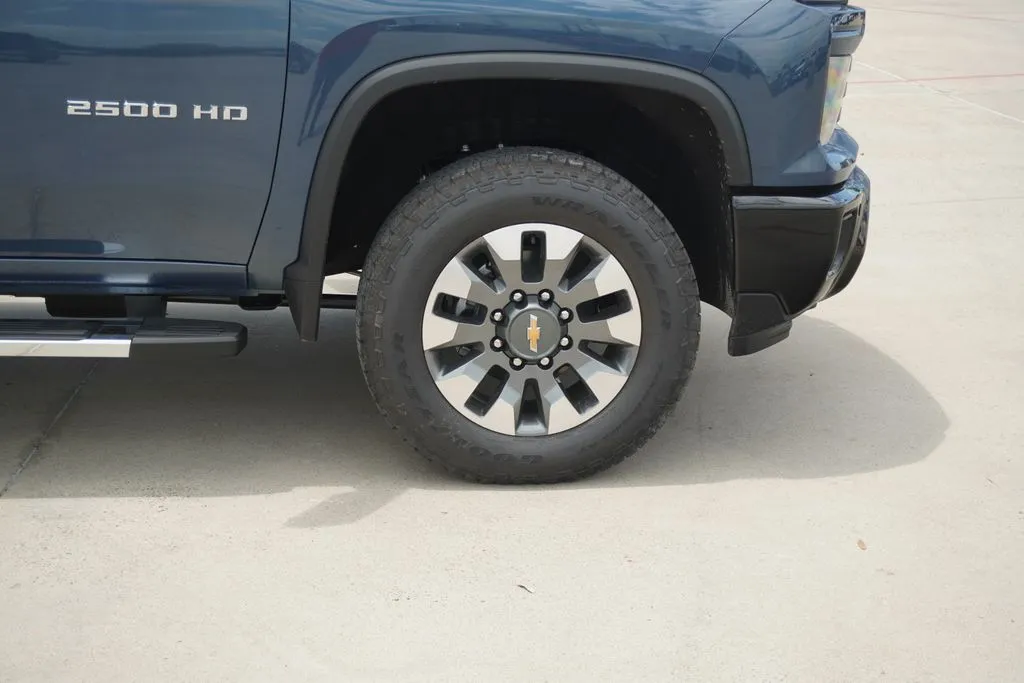 2026 Chevrolet Silverado 2500HD Custom
