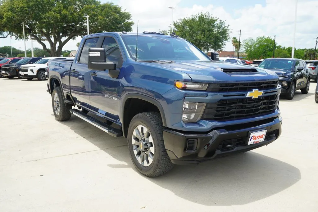 2026 Chevrolet Silverado 2500HD Custom