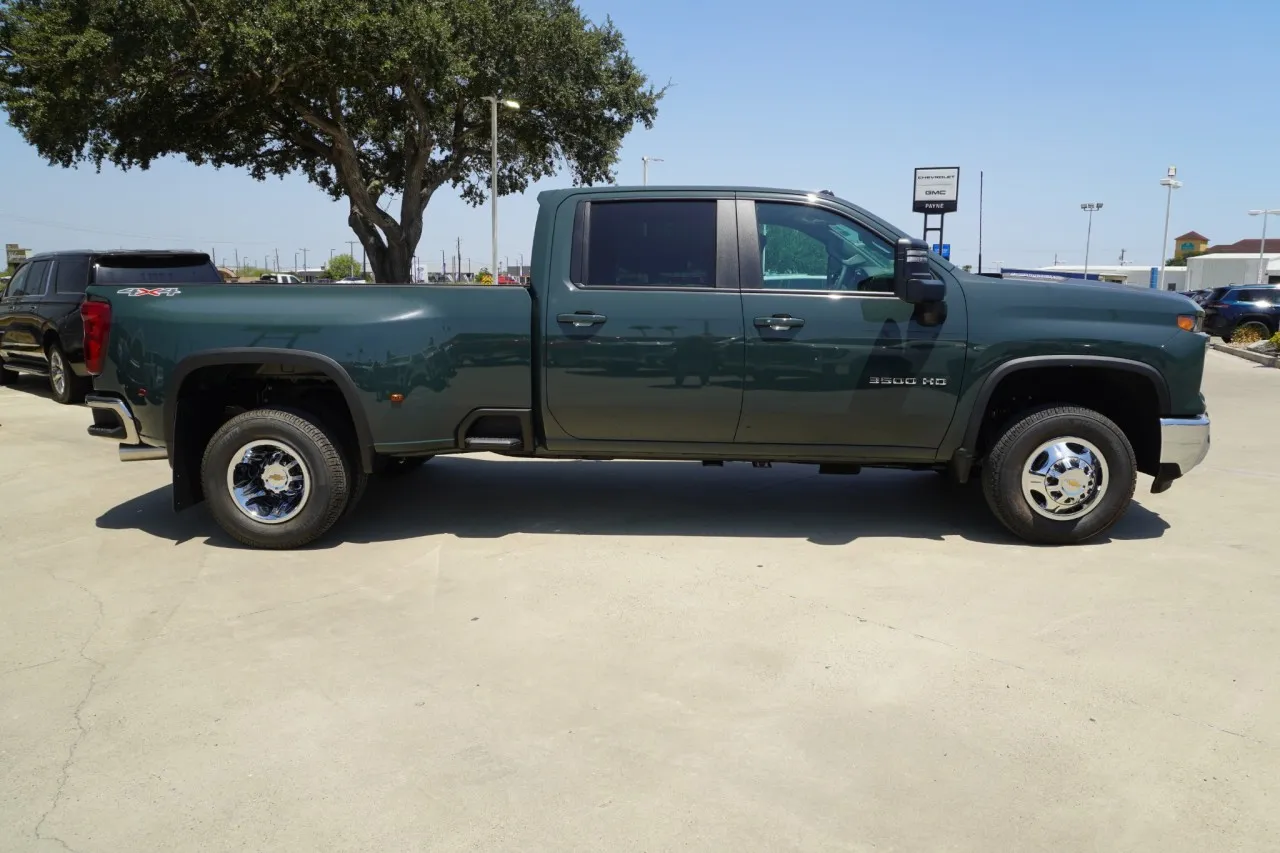 2026 Chevrolet Silverado 3500HD LT