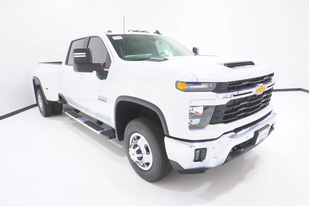 2026 Chevrolet Silverado 3500HD LT